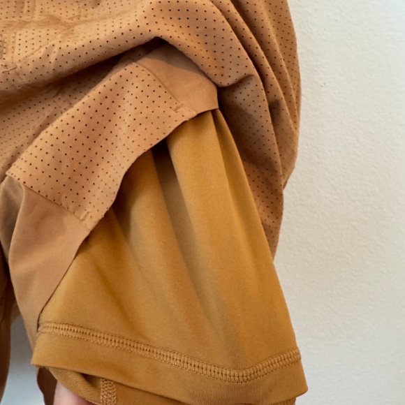 ALO Yoga Men's Athletic Shorts in Mustard - Picture 4 of 7